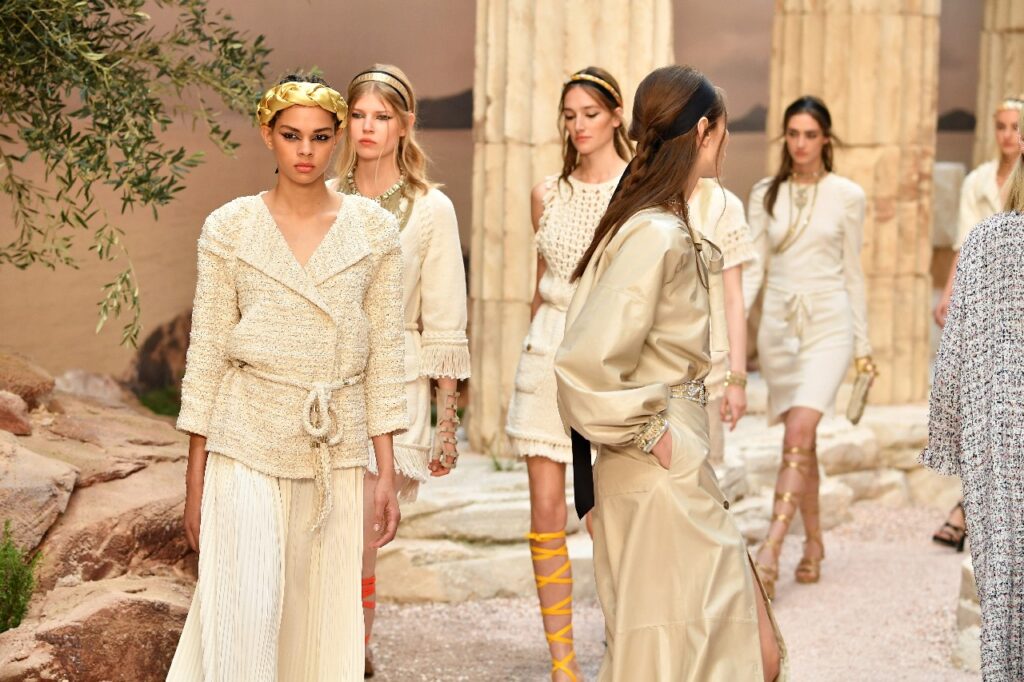 La Rinascita del Vintage: Come e Perché la Moda del Passato Domina le Tendenze Attuali