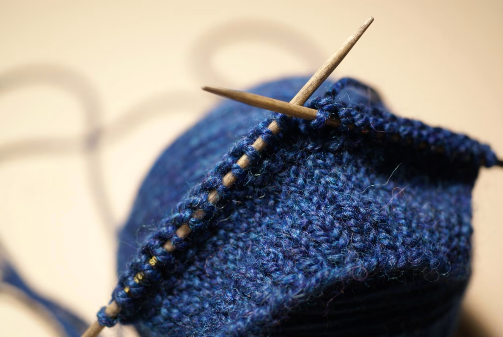 wool ball of yarn with spokes
